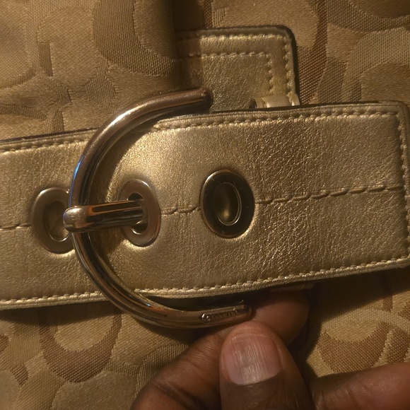 Gold Coach Shoulder Bag - Picture 5 of 8